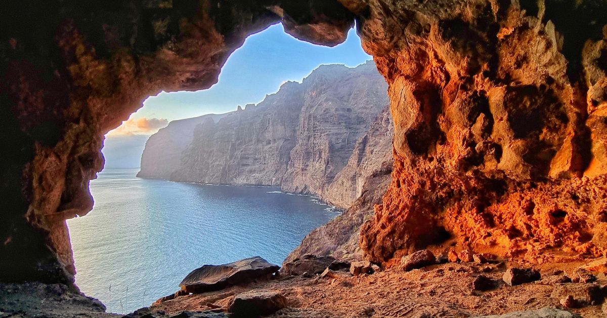 widok na klify los gigantes na teneryfie