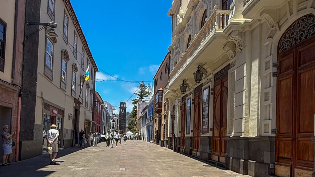 Kolonialne kamienice w La Laguna na Teneryfie